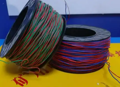 滨海放炮线的主要材质有哪些？不同材质的适用场景有何区别？